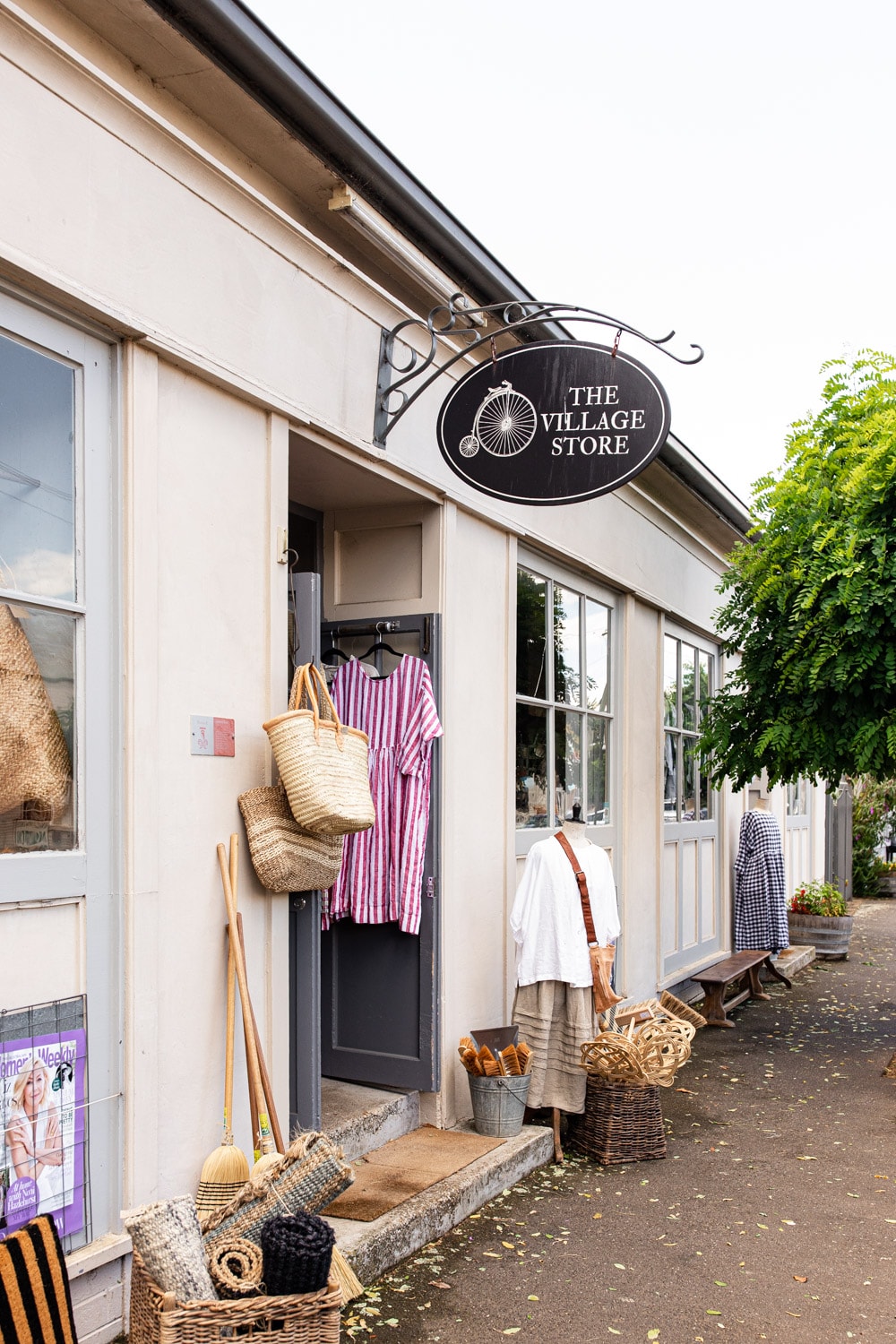 High Street stroll in Oatlands, Tasmania